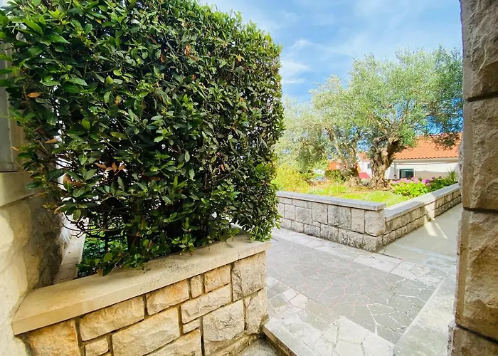 Daria Apartman Postira